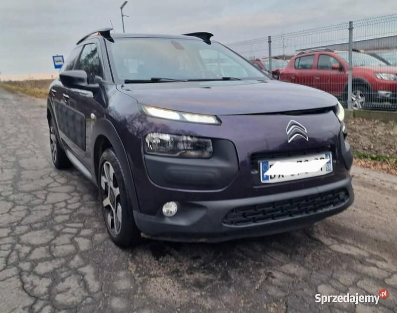Używany Citroën C4 Cactus 99 KM (72 kW) 2015 Fioletowy Hatchback