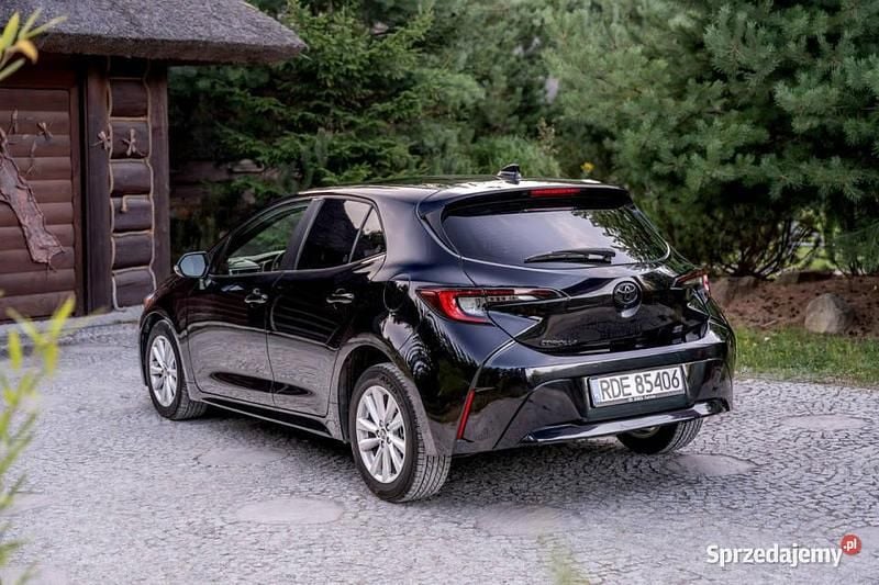Czarny Używany 2023 Toyota Corolla Hatchback | 82 777 zł - Obraz 1/4
