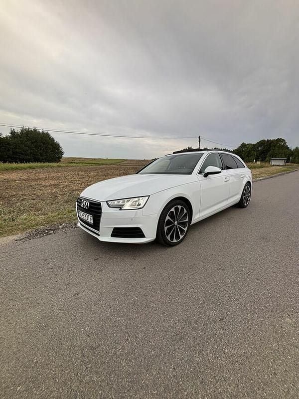 Biały Używany 2017 Audi A4 Kombi | 65 000 zł (Uczciwa cena) - Obraz 1/3