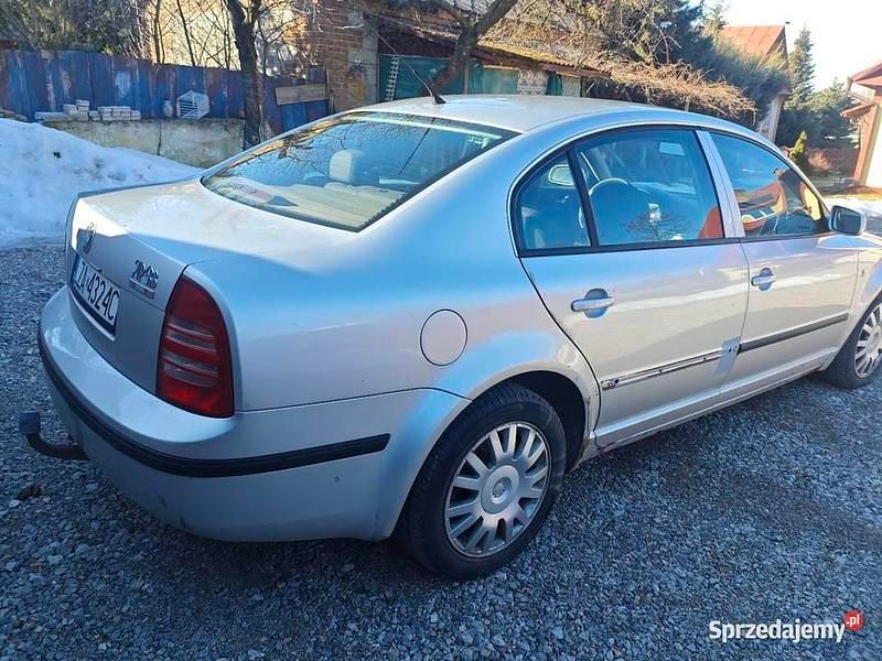 Używany Skoda Superb 2003 Sedan/Limuzyna
