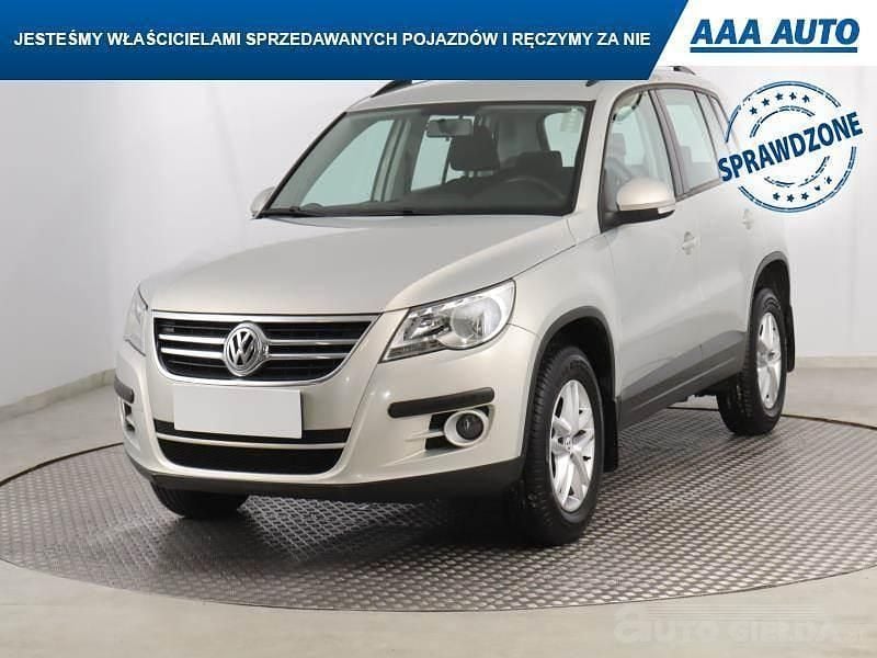 Używany VW Tiguan 2010 Srebrny SUV