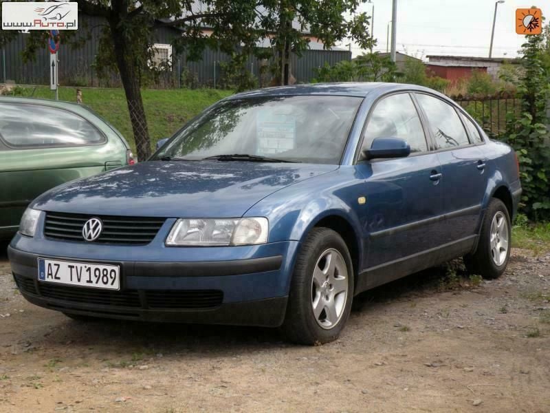 Niebieski ciemny (metalik) Używany 2000 VW Passat Sedan/Limuzyna | 7900 zł - Obraz 1/4