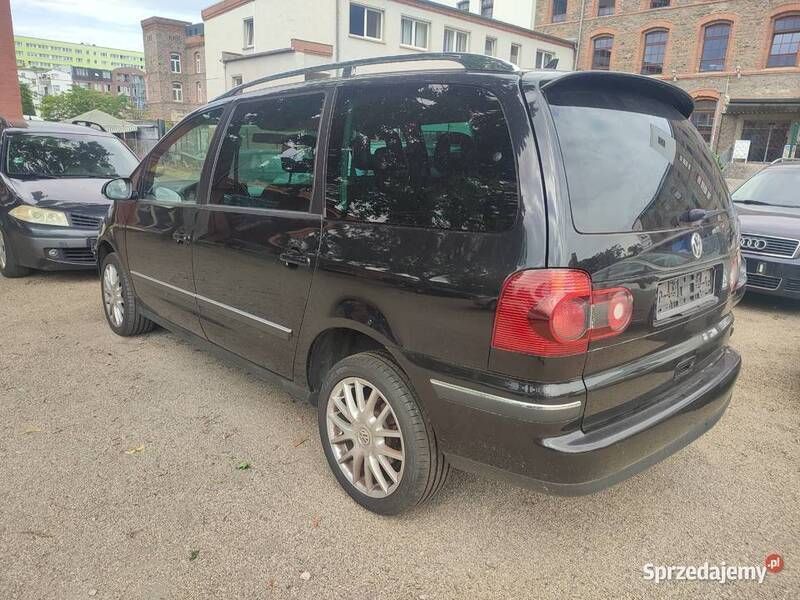 Czarny Używany 2008 VW Sharan Minivan | 26 000 zł (Drogi) - Obraz 1/4