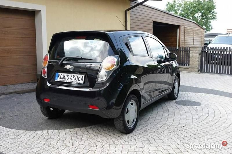Używany Chevrolet Spark 68 KM (50 kW) 2012 Czarny Hatchback