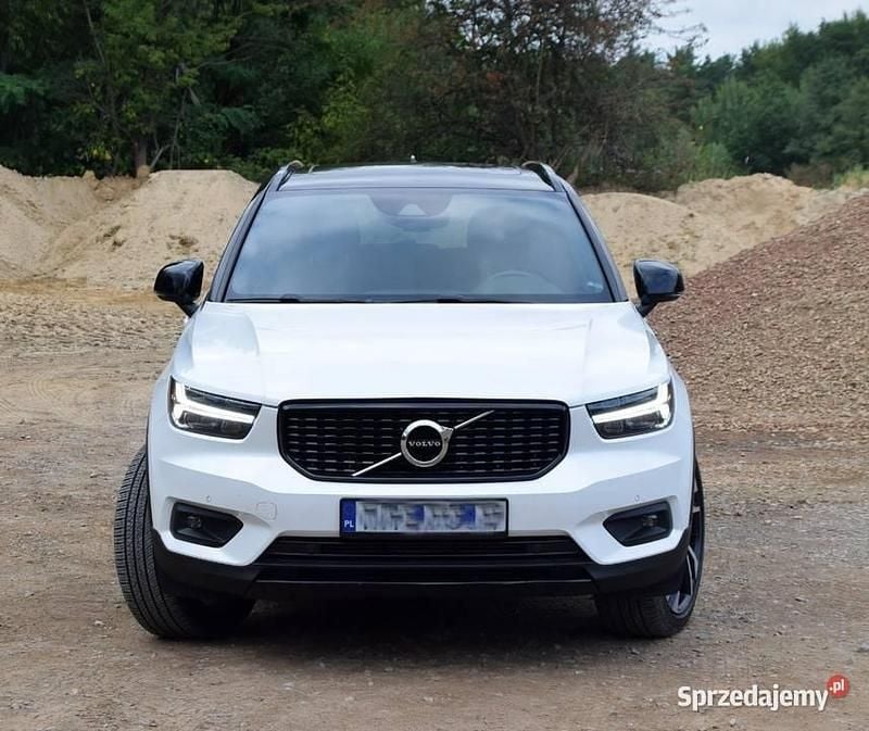 Używany 2020 Volvo XC40 R-Design SUV | 109 900 zł - Obraz 1/4
