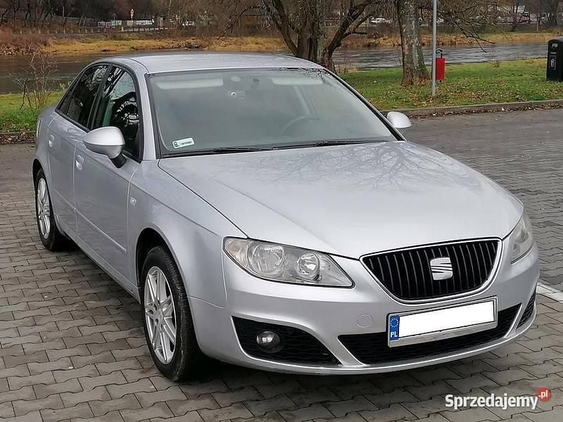 Srebrny Używany 2010 Seat Exeo Sedan/Limuzyna | 15 700 zł - Obraz 1/4