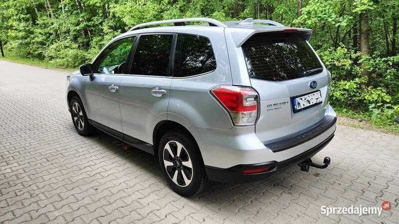 Srebrny Używany 2017 Subaru Forester SUV | 45 900 zł (Uczciwa cena) - Obraz 1/4