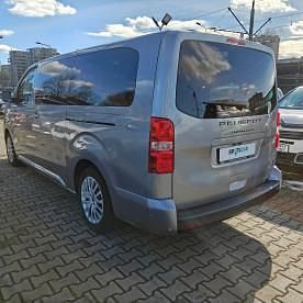 Używany Peugeot Traveller Business-Line 177 KM (130 kW) 2024 Szary Minivan