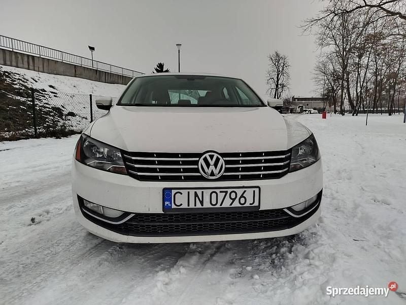 Używany VW Passat 2013 Biały Sedan/Limuzyna