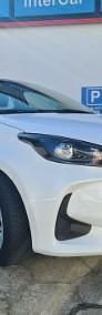 Używany Toyota Yaris Hybrid 116 KM (85 kW) 2023 Biały Hatchback