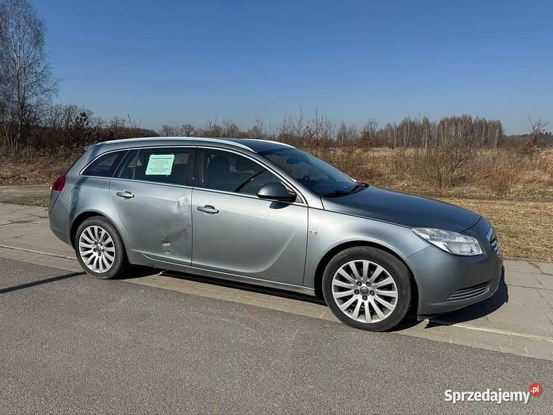 Używany Opel Insignia 2011 Srebrny Sedan/Limuzyna