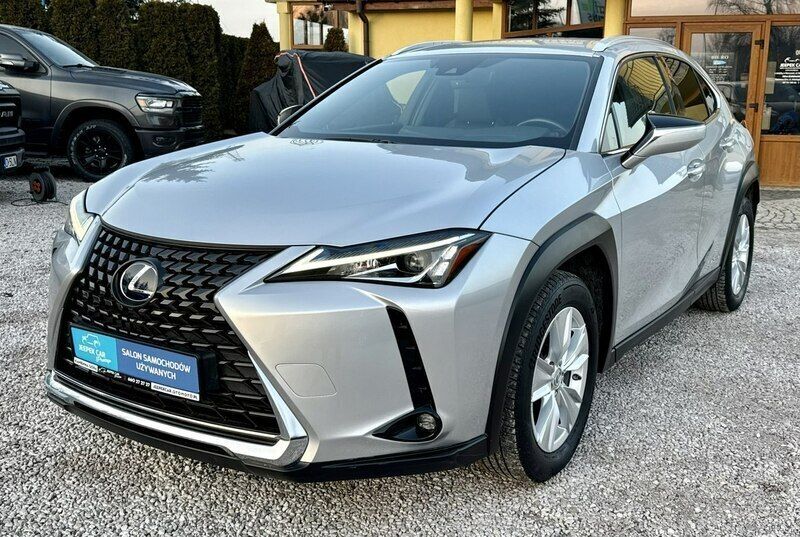 Srebrny Używany 2020 Lexus UX SUV | 99 900 zł (Uczciwa cena) - Obraz 1/4