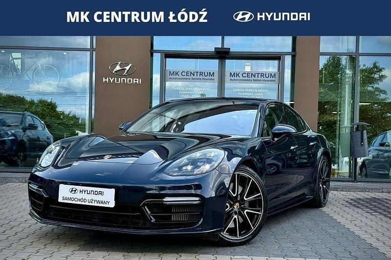 Niebieski ciemny (metalik) Używany 2019 Porsche Panamera Sedan/Limuzyna | 379 900 zł - Obraz 1/4