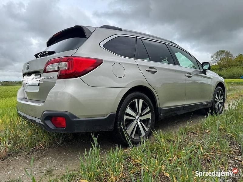 Używany Subaru Outback 2018 Szary SUV