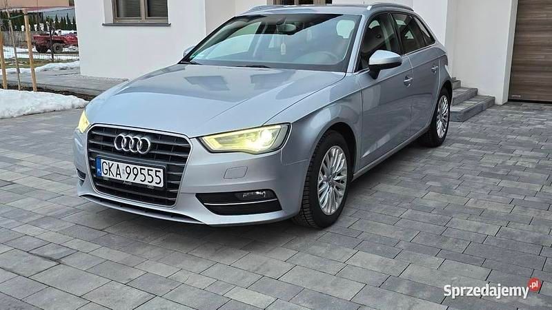 Używany Audi A3 Sportback Ambiente 2014 Szary Hatchback