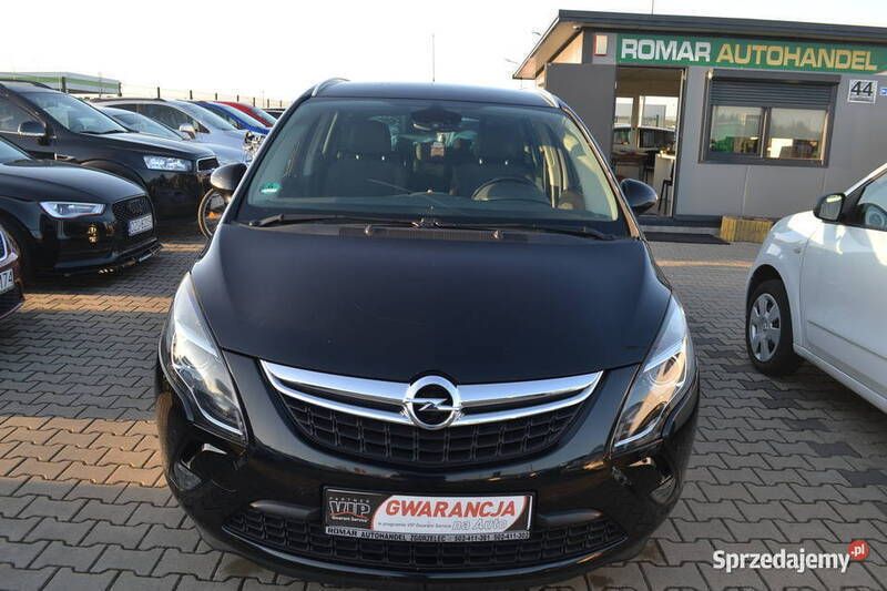 Czarny Używany 2013 Opel Zafira Minivan | 31 700 zł (Uczciwa cena) - Obraz 1/4