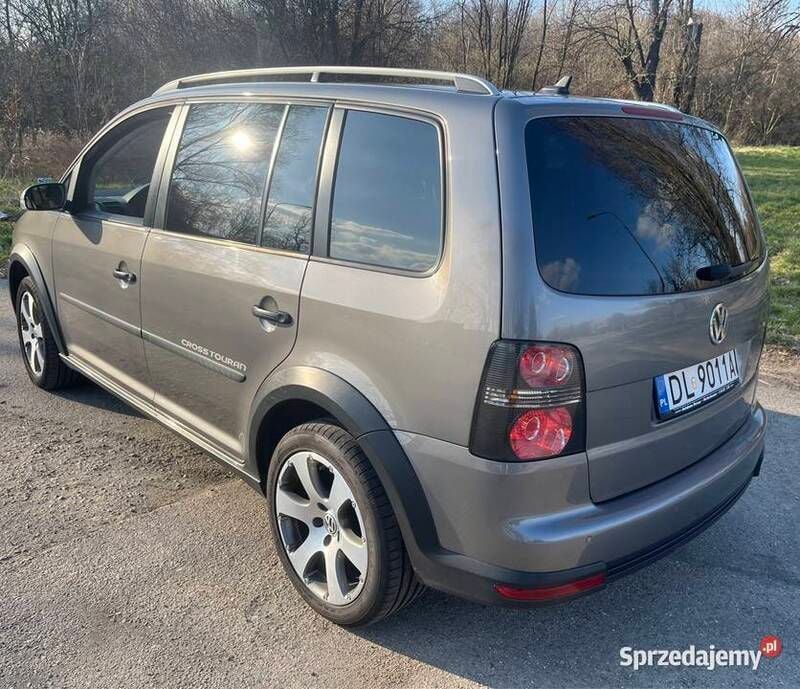 Szary Używany 2008 VW Touran Cross Minivan | 20 500 zł - Obraz 1/4
