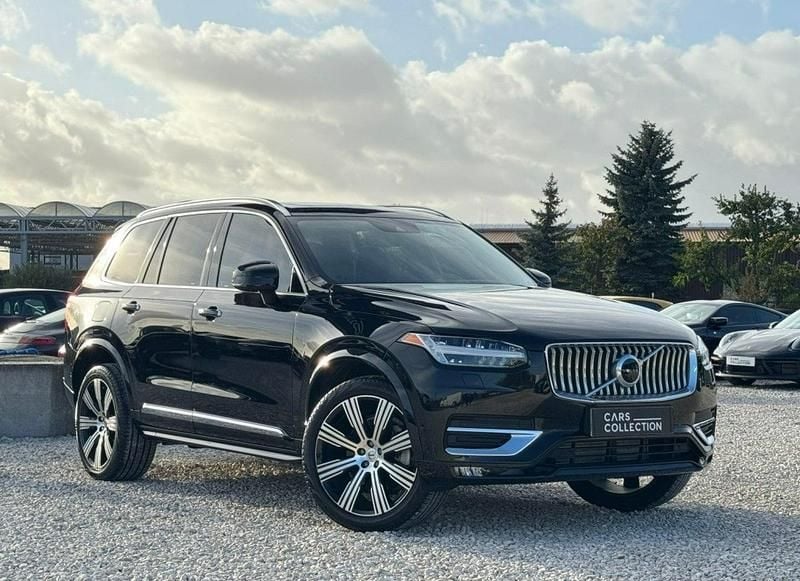 Czarny (metalik) Używany 2021 Volvo XC90 SUV | 189 900 zł (Uczciwa cena) - Obraz 1/4