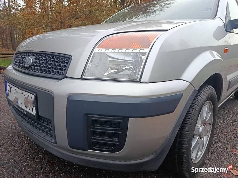 Srebrny Używany 2007 Ford Fusion Hatchback | 6700 zł (Dobra cena) - Obraz 1/4