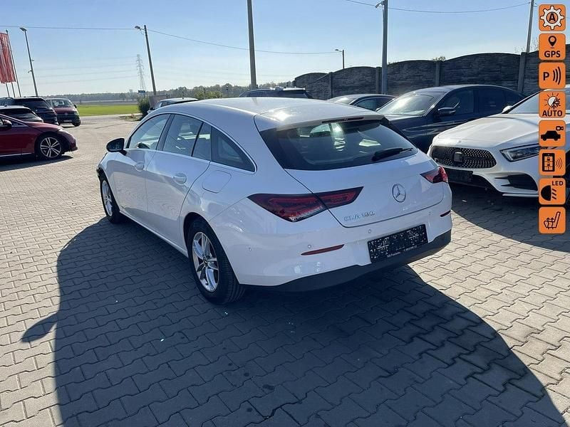 Biały Używany 2021 Mercedes CLA180 Sedan/Limuzyna | 57 900 zł - Obraz 1/4