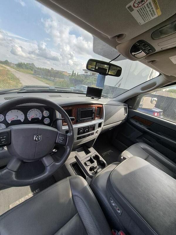 Używany Dodge Ram 2006 Czarny Pickup