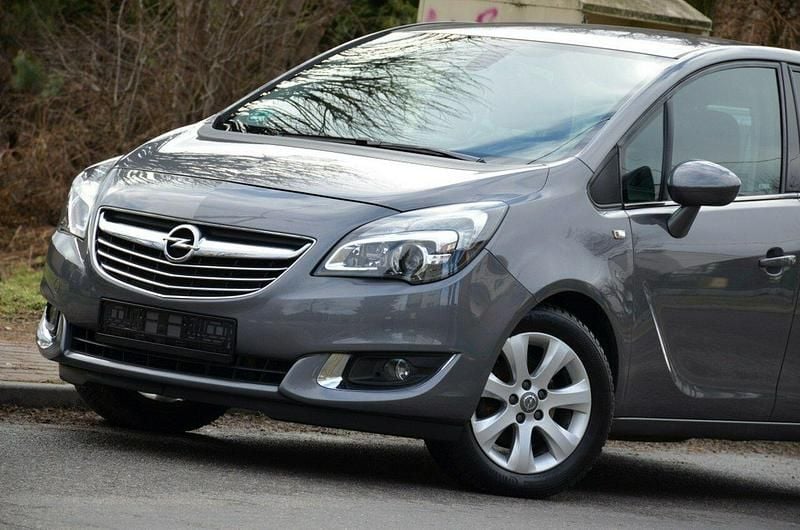 Używany Opel Meriva Cosmo 120 KM (88 kW) 2016 Szary Minivan