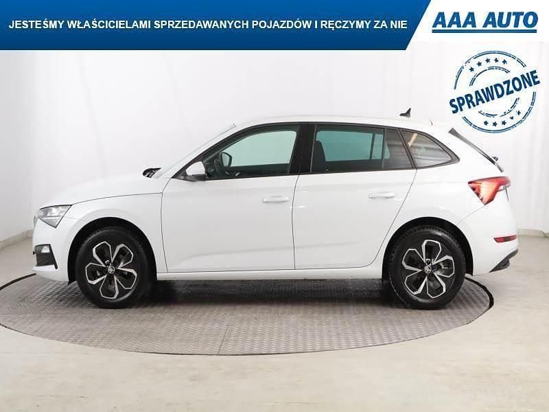 Używany Skoda Scala 2023 Biały Hatchback