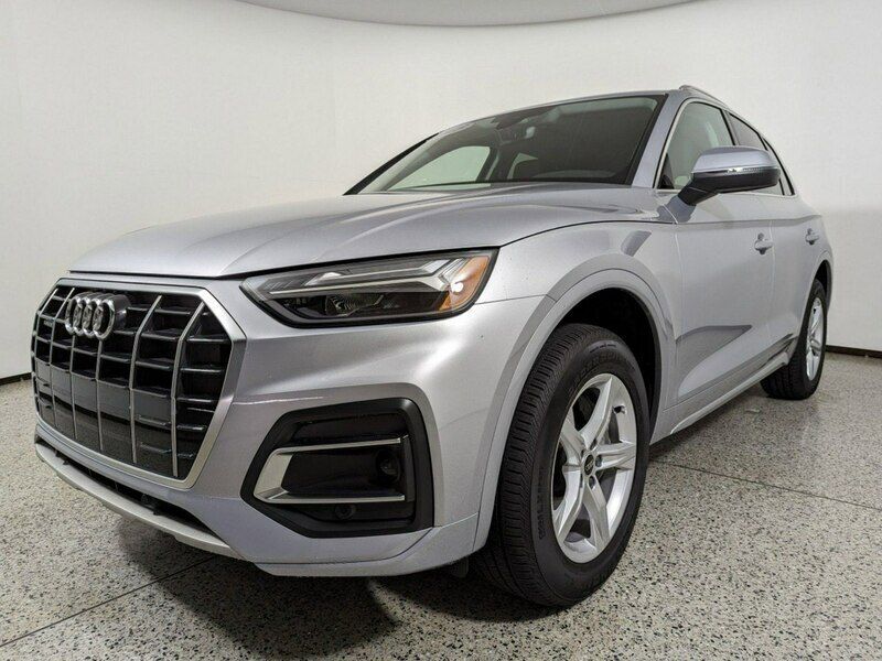 Srebrny Używany 2023 Audi Q5 SUV | 140 000 zł - Obraz 1/4