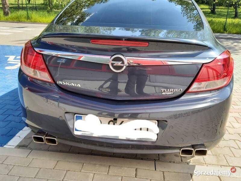 Używany 2010 Opel Insignia | 21 000 zł (Uczciwa cena) - Obraz 1/4