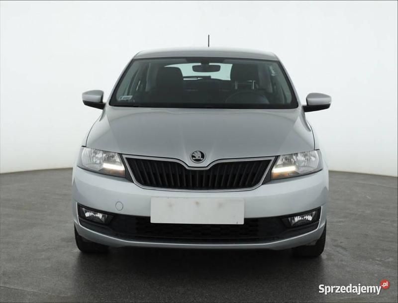 Srebrny Używany 2017 Skoda Rapid Hatchback | 38 499 zł (Uczciwa cena) - Obraz 1/4