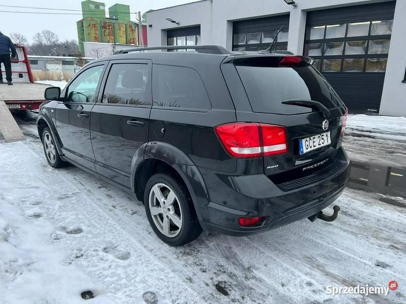 Używany Fiat Freemont 170 KM (125 kW) 2015 Czarny SUV