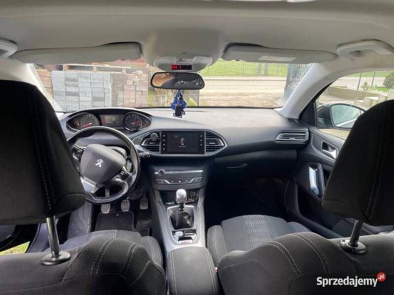 Używany Peugeot 308 120 KM (88 kW) 2017