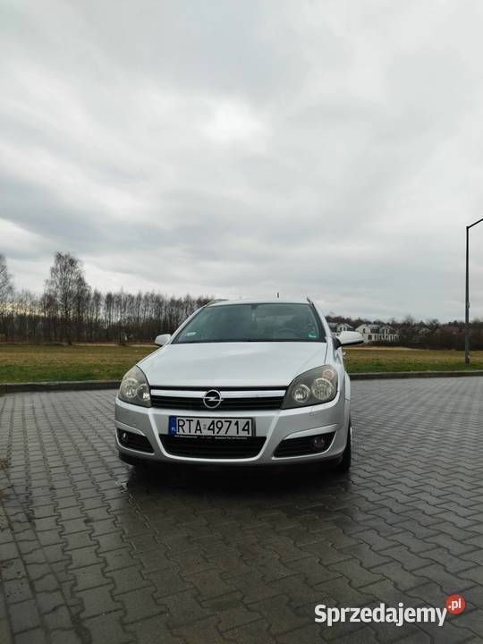 Srebrny Używany 2004 Opel Astra Kombi | 6000 zł (Uczciwa cena) - Obraz 1/4