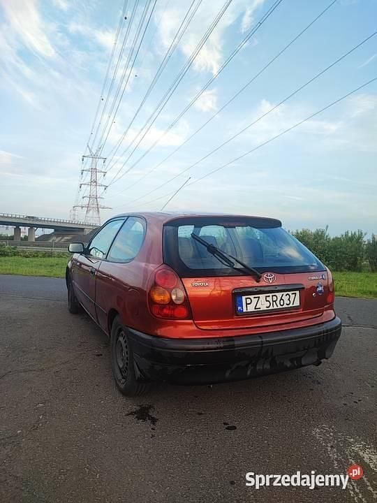 Czerwony Używany 2000 Toyota Corolla Hatchback | 2490 zł - Obraz 1/4
