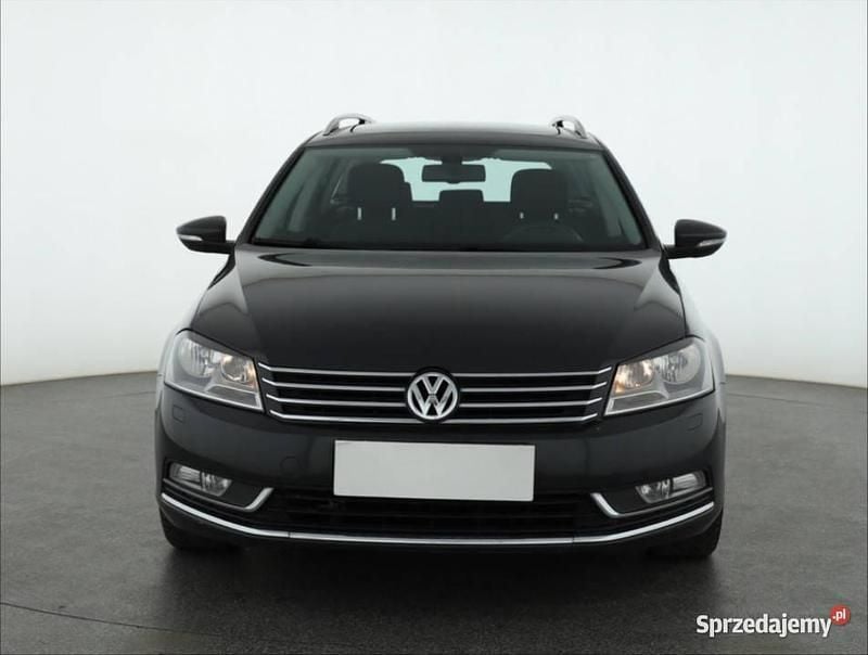 Szary Używany 2011 VW Passat Kombi | 26 499 zł (Uczciwa cena) - Obraz 1/4
