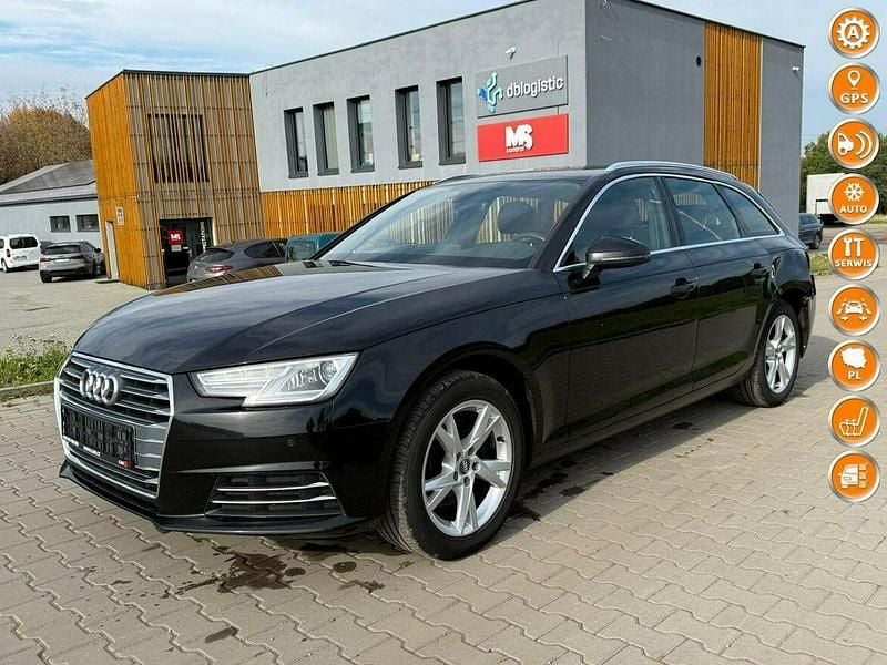Czarny (metalik) Używany 2018 Audi A4 Kombi | 39 900 zł - Obraz 1/4