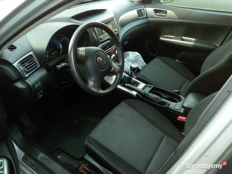 Używany Subaru Impreza 2009 Srebrny Hatchback