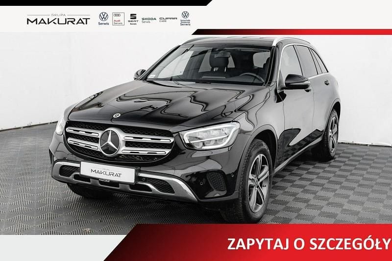 Czarny Używany 2022 Mercedes GLC200 SUV | 149 840 zł - Obraz 1/4