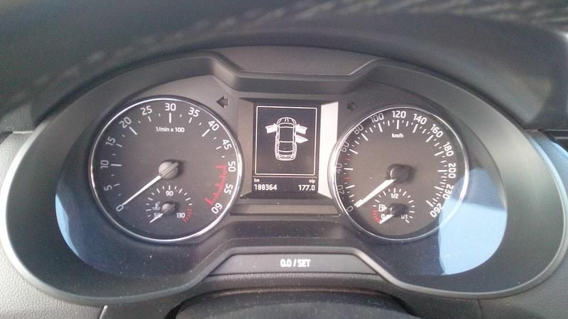 Używany Skoda Octavia Ambition 2016 Czarny Sedan/Limuzyna