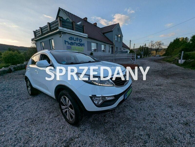 Biały Używany 2014 Kia Sportage SUV | 47 900 zł (Uczciwa cena) - Obraz 1/4