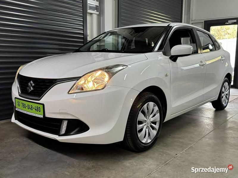 Używany Suzuki Baleno 90 KM (66 kW) 2019 Biały SUV