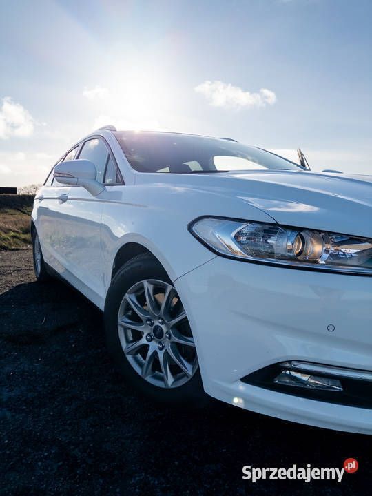 Używany 2017 Ford Mondeo Kombi | 38 000 zł - Obraz 1/4