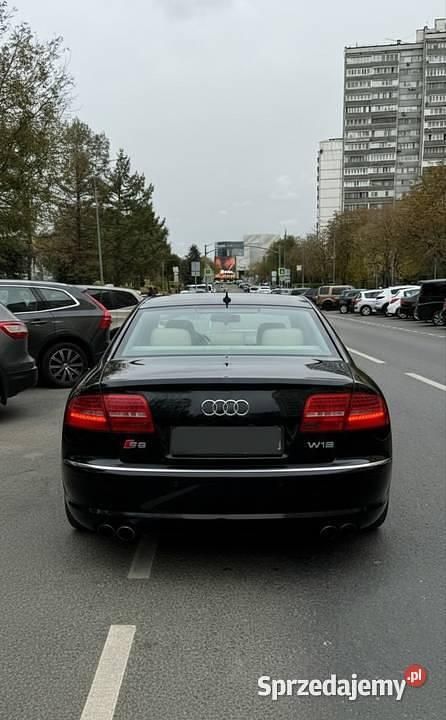 Używany Audi S8 2010 Sedan/Limuzyna