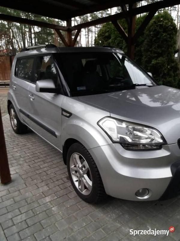 Srebrny Używany 2010 Kia Soul SUV | 18 900 zł (Uczciwa cena) - Obraz 1/4