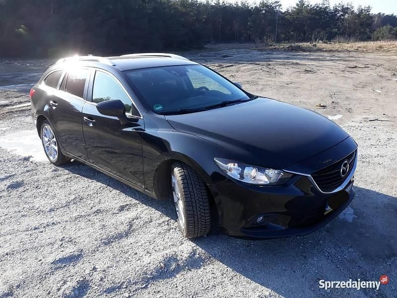 Używany Mazda 6 2013 Czarny Kombi