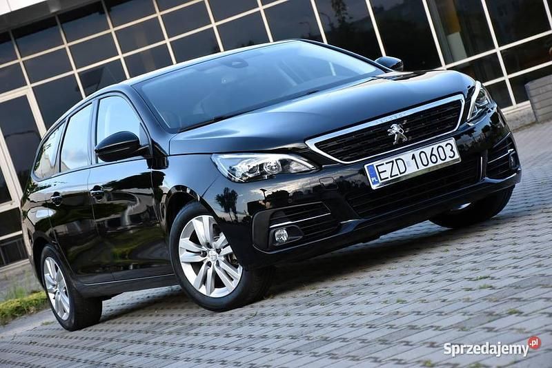 Czarny Używany 2021 Peugeot 308 Kombi | 45 900 zł (Uczciwa cena) - Obraz 1/4