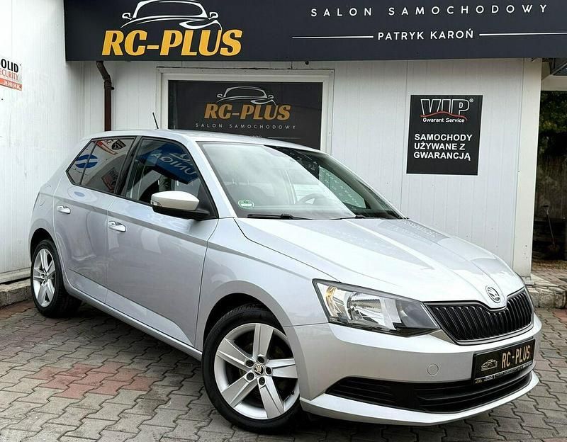 Srebrny Używany 2017 Skoda Fabia Hatchback | 27 900 zł (Dobra cena) - Obraz 1/4