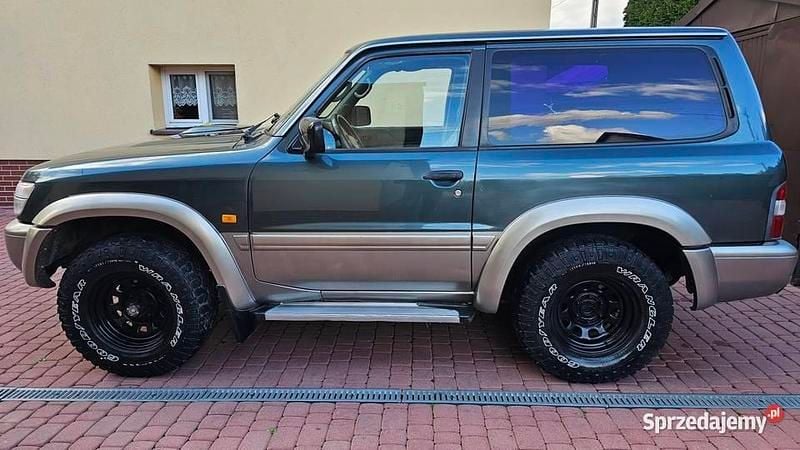 Zielony Używany 2000 Nissan Patrol SUV | 32 500 zł (Uczciwa cena) - Obraz 1/4