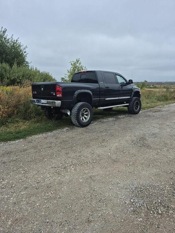 Używany Dodge Ram 2006 Czarny Pickup