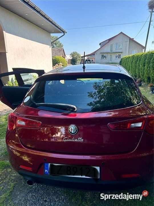 Używany Alfa Romeo Giulietta 170 KM (125 kW) 2010 Bordowy Hatchback